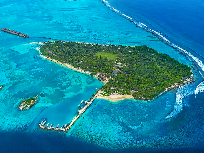 Adaaran Select Hudhuran Fushi Resort