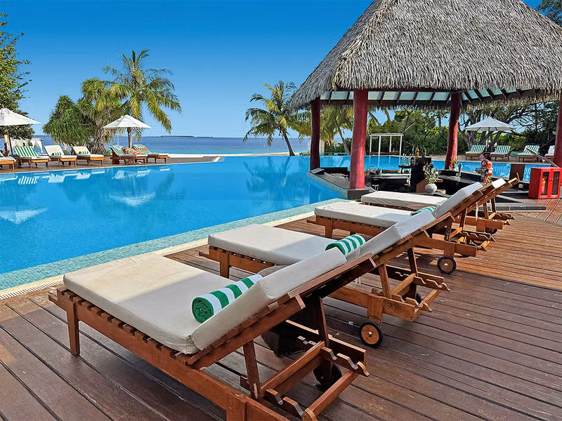 Adaaran Select Meedhupparu Island Resort