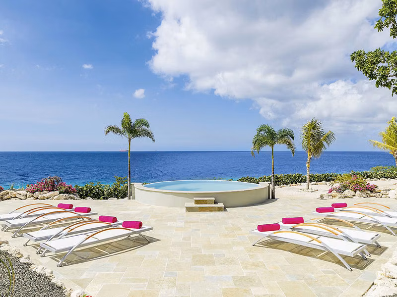 Coral Estate Luxury Resort