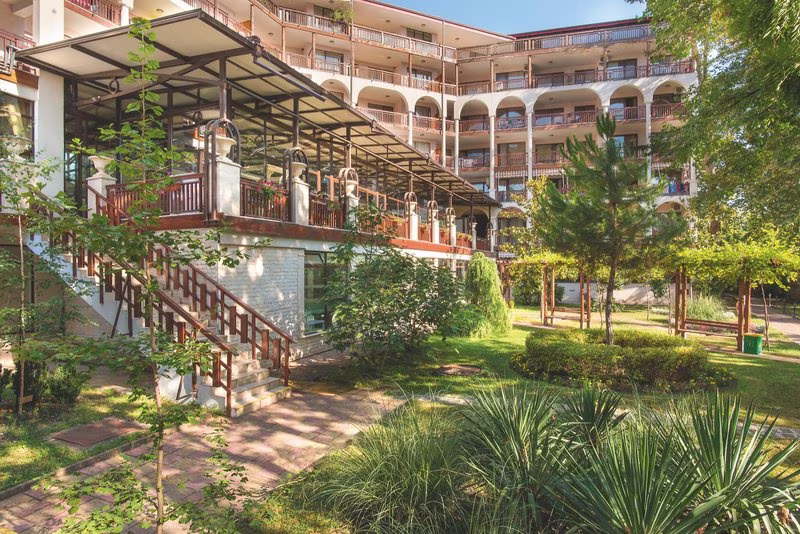 Estreya Residence