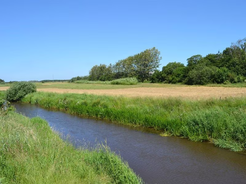 'Gunhild' - 22km from the sea / 2 pax
