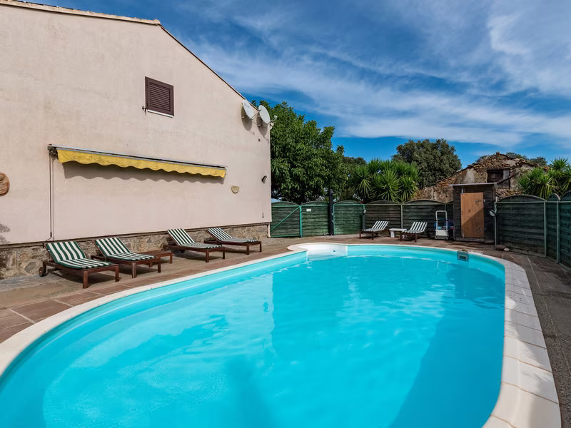 Villa Volpajola / 6 pax