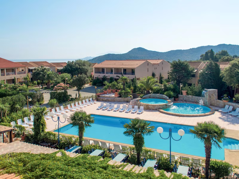 Club Benista T2 / 4 pax