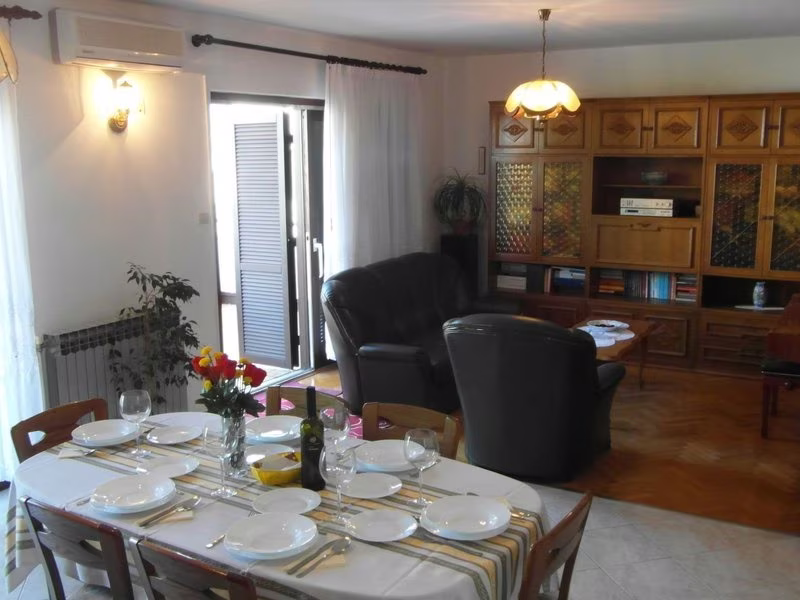 Wohnung mit großer Terrasse / 6 pax