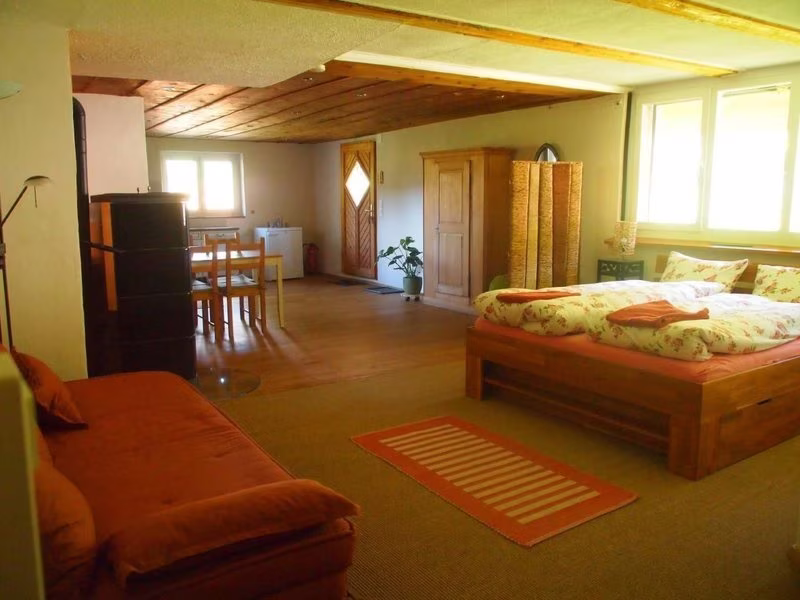 Hübsche 2-Zimmer-Wohnung in umgebauten Bauernhau / 4 pax