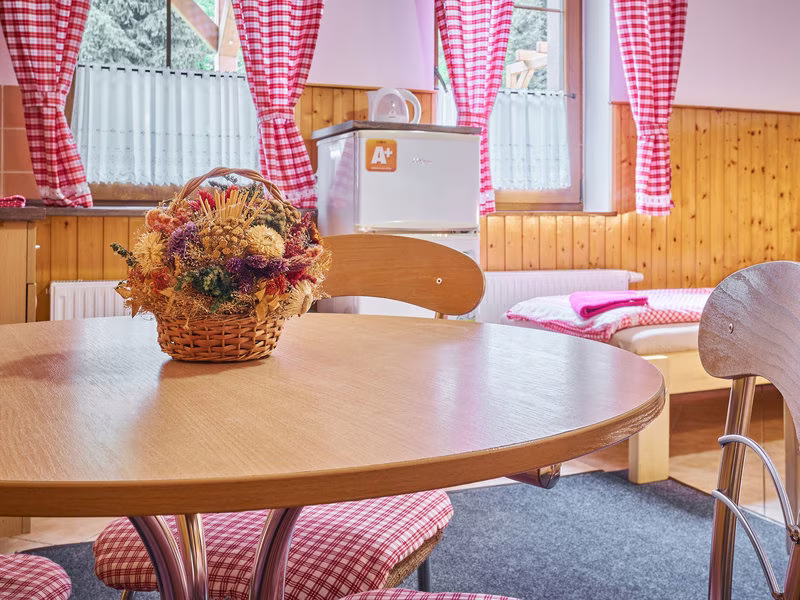 U výcarského dvora III / 4 pax