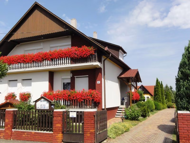Große Ferienwohnung für 6 Personen / 6 pax