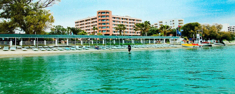 The Holiday Resort Hotel