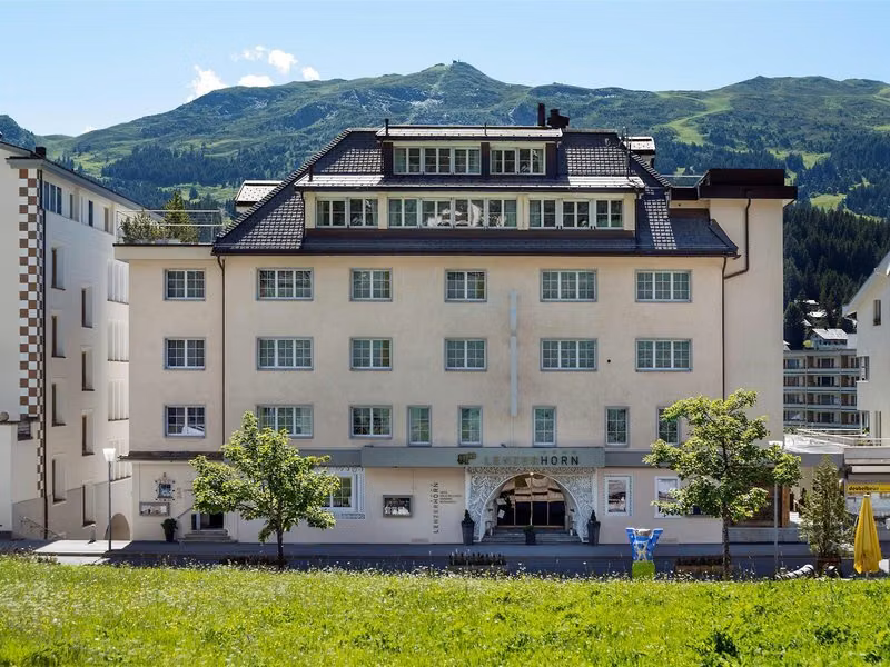 Lenzerhorn Alpine Stay