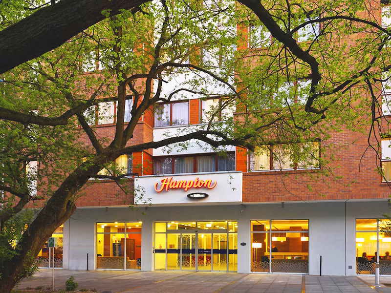 Hampton by Hilton