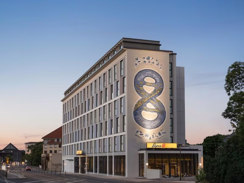 Super 8 by Wyndham