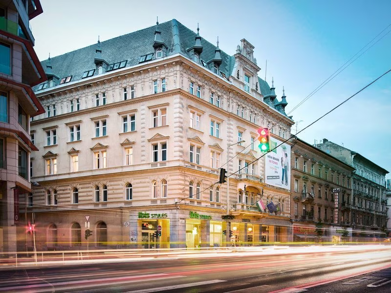 Ibis Styles Center
