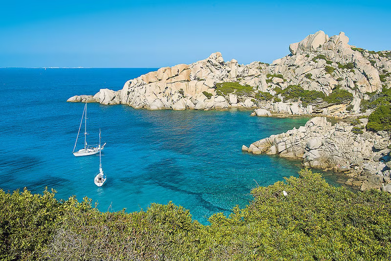 La bella Italia mit der Vespa - Sardinien