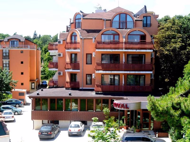 Royal Beach Hotel