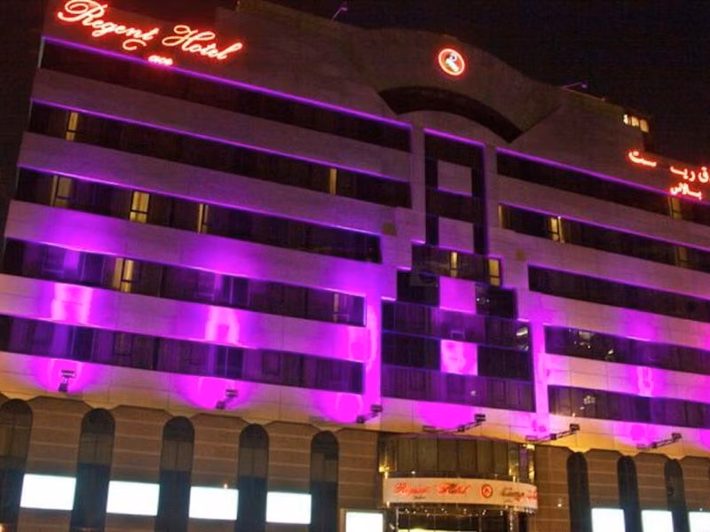 Regent Palace Hotel