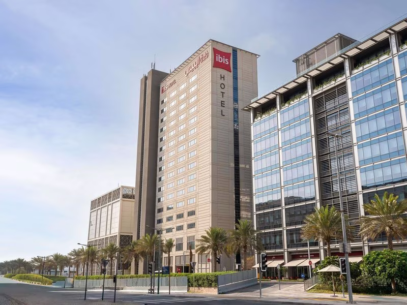 ibis One Central Hotel
