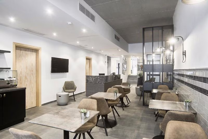 Mr Todd Hotel