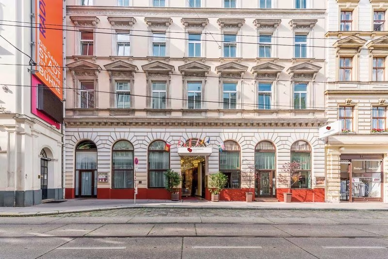 Theaterhotel & Suites