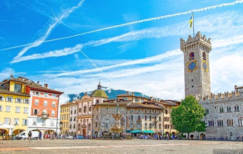 Div. Rundreisehotels