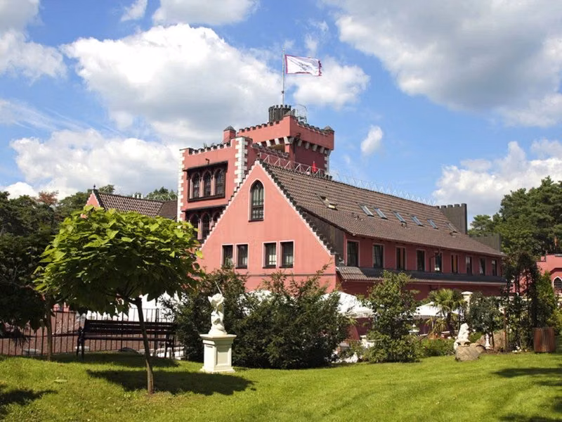 The Lakeside Burghotel