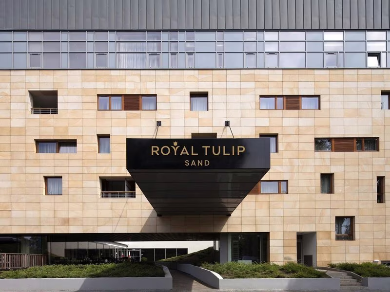 Royal Tulip Sand
