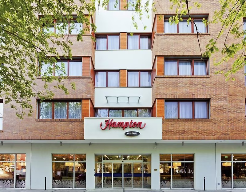 Hampton by Hilton