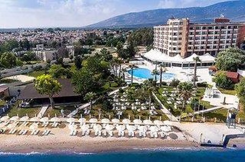 The Holiday Resort Hotel