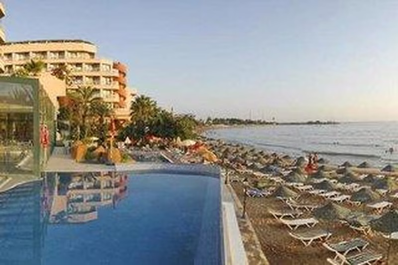 Aska Hotels Just In Beach