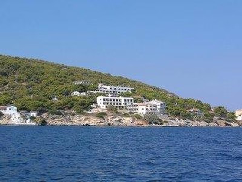 Dionysos Hotel