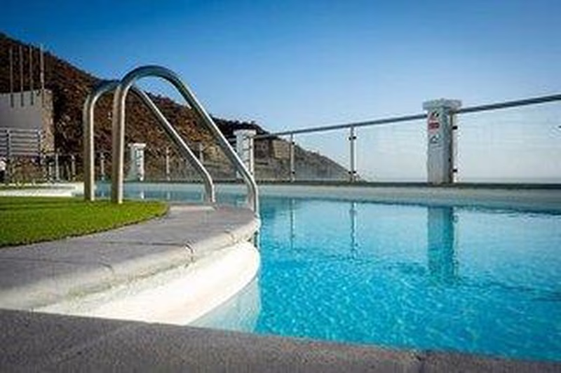 Halley Apartments