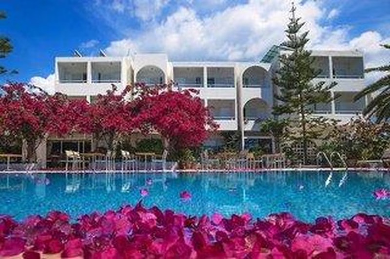 Kyparissia Beach
