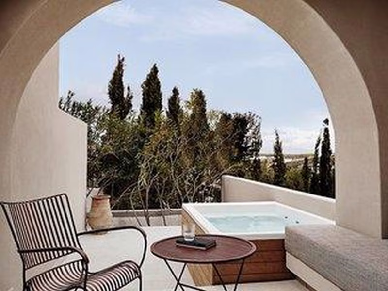 NAUMA PAROS | Design Boutique Hotel
