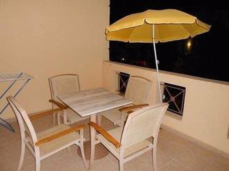Lambrinos Suites