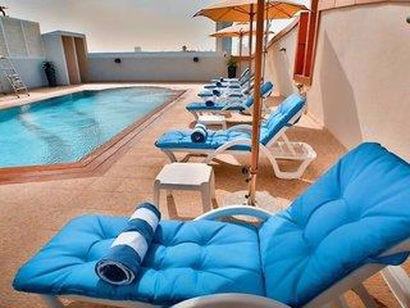 Signature Hotel