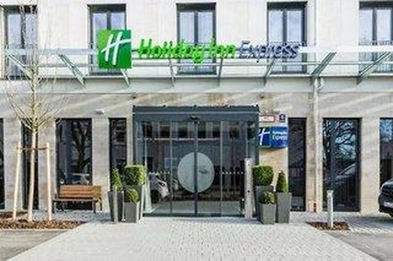H. I. Express City East