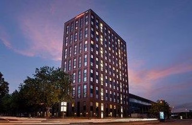 Hampton by Hilton