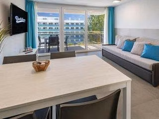 Salou Playa Family Suites by Rentalmar