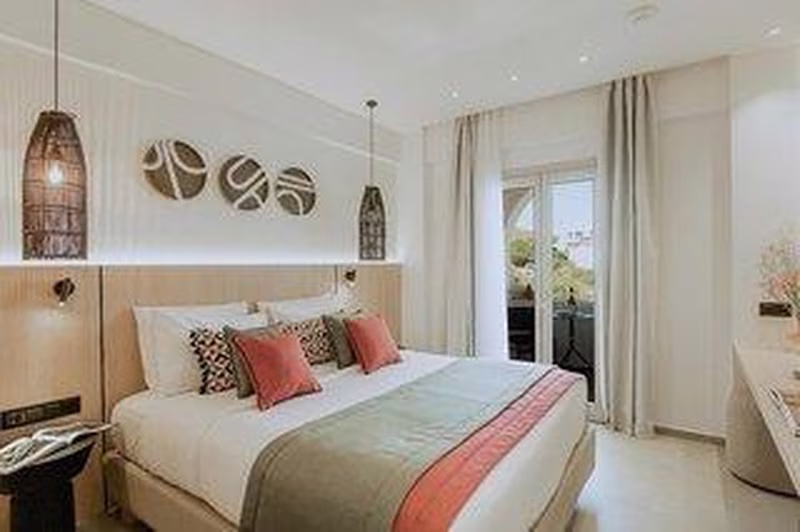 Opal Paros