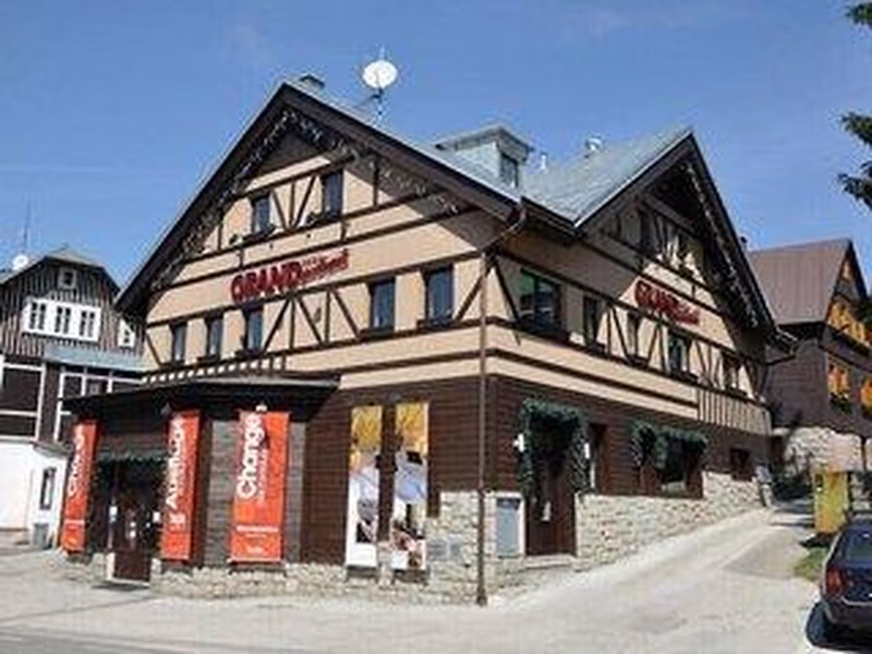 Pension Grand Apartments