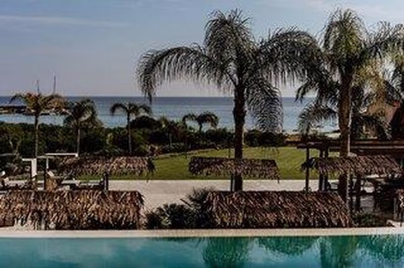 Cavo Zoe Seaside Hotel