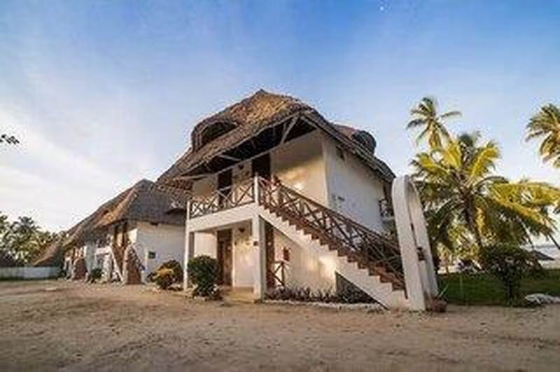 Antonio Beach Hotel and Spa